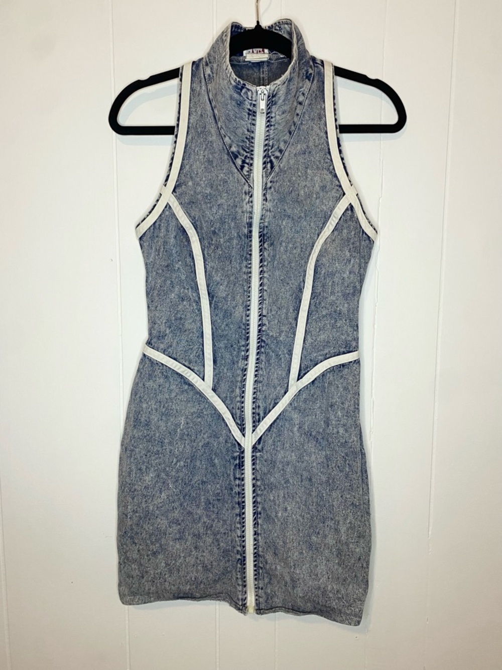 Sleeveless Zip-Front Denim Dress with Contrast Piping